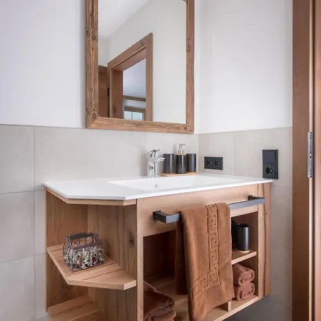 Pension-appartement Sonnwend ゲストハウス ヴェステンドルフ